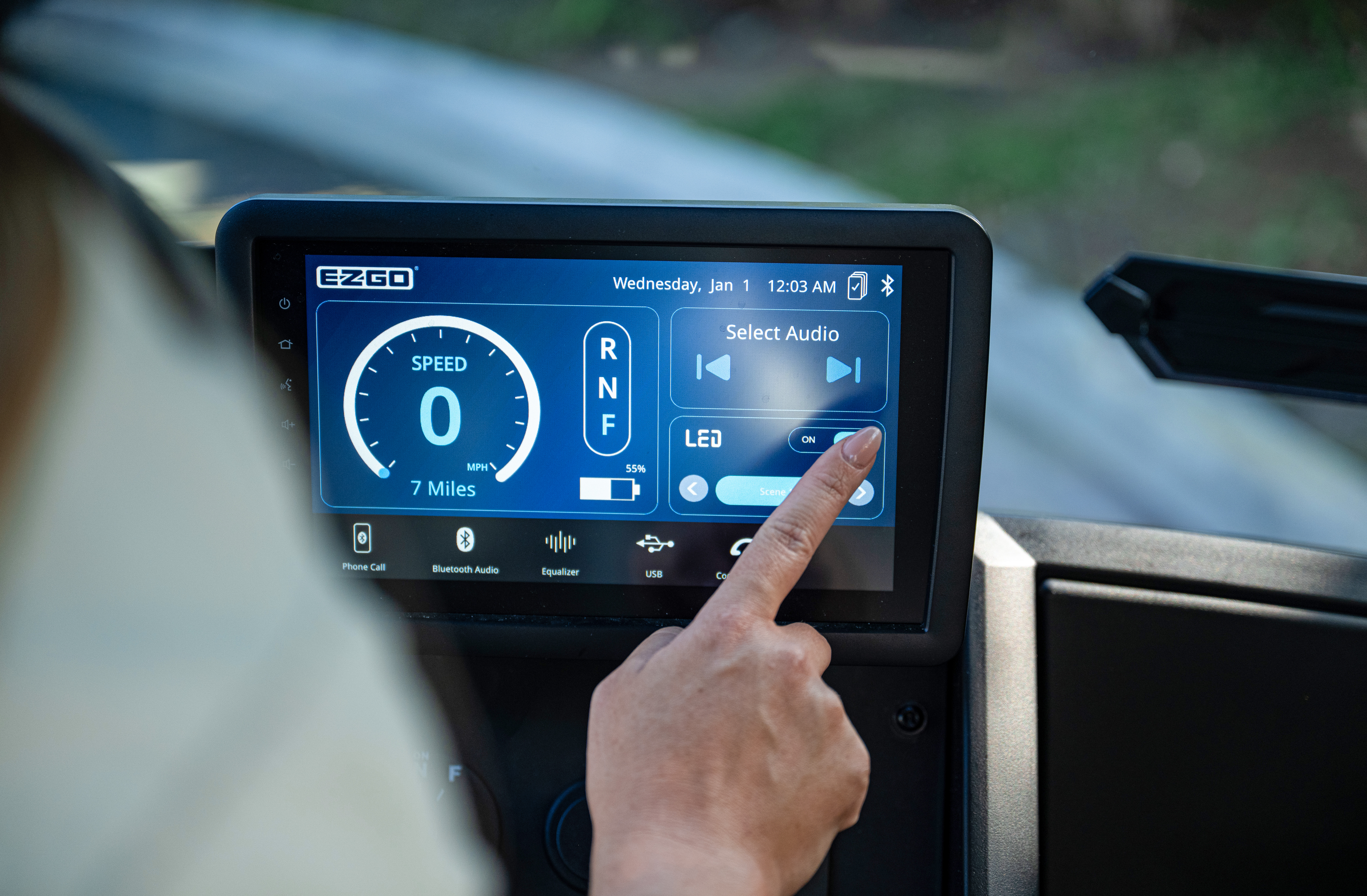 EXOXGEAR touchscreen